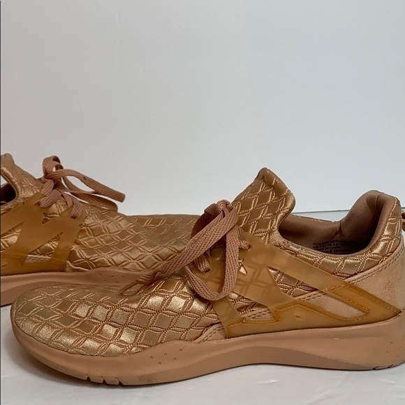 Fabletics Pink/Coral Colored Tennis Shoes - Picture 7 of 8